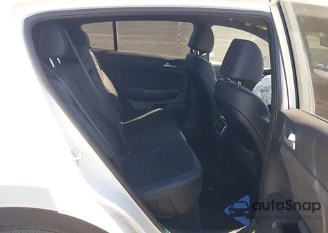 2020 Kia Sportage S z USA, uszkodzony, nr VIN KNDP63AC2L7825444